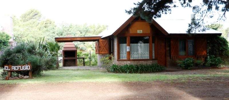 Ingreso Establecimiento Cabana El Refugio En Pehuen Co Buenos Aires